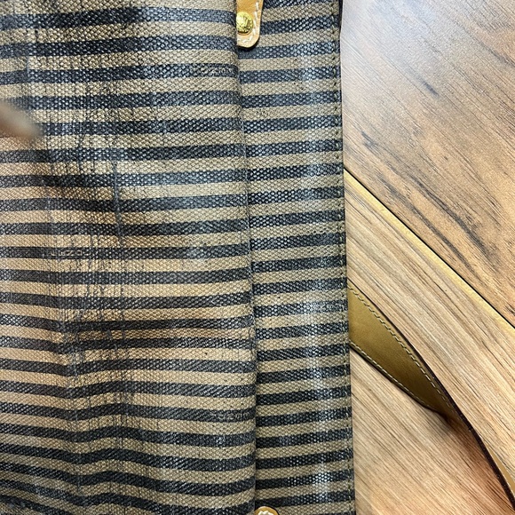 WOMEN'S VINTAGE FENDI BAG - Picture 6 of 10